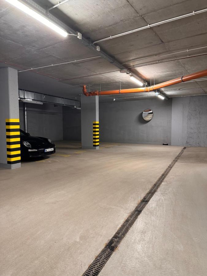 C71 - Metro Wilanowska - Free Underground Parking Lejlighed Warszawa Eksteriør billede
